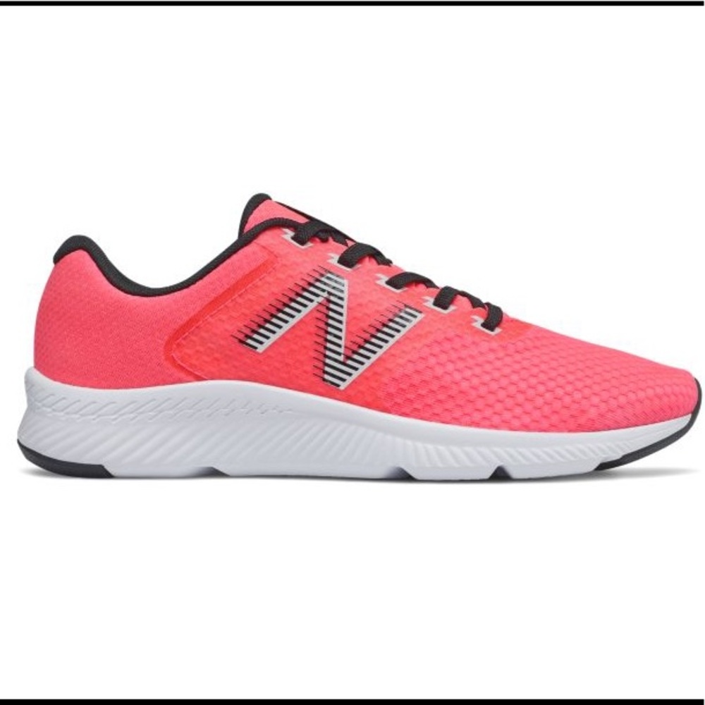 New Balance Women’s 413 training shoe